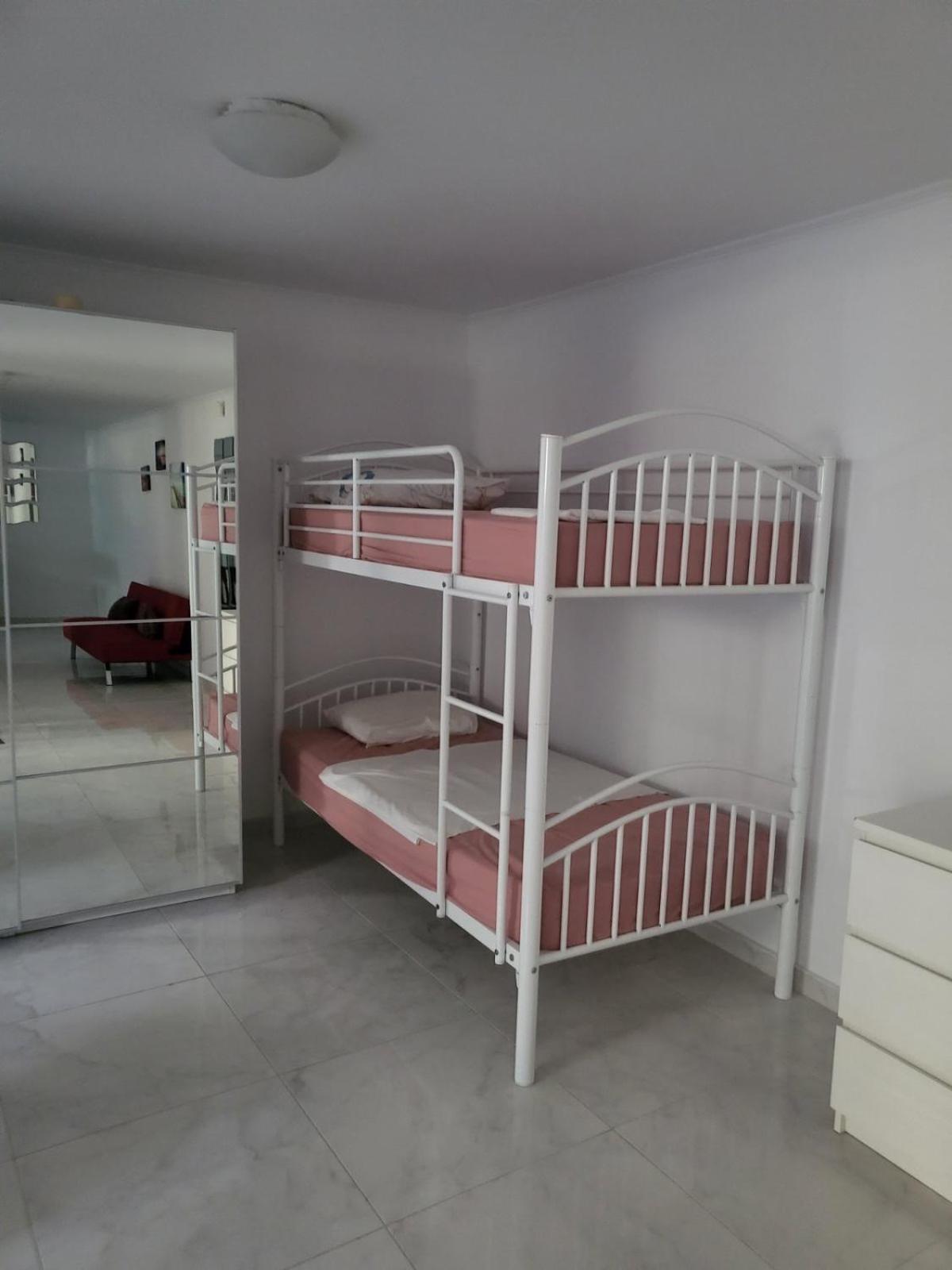 Villa Neyla Four Bedroom Coral Bay Beach Front エクステリア 写真